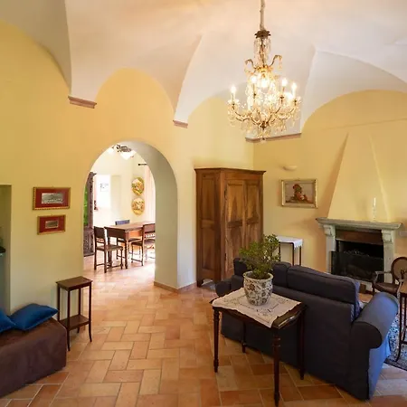 Apartment La Loggia Dei Frati *
